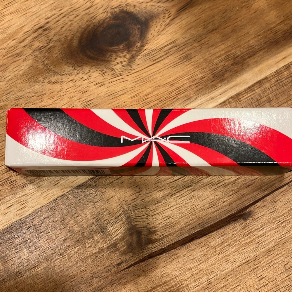 MAC Cosmetics lipgloss